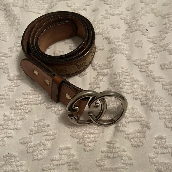 AUTHENTIC GUCCI BELT. REPOSH.. HAD TO HAVE REPAIRED - Picture 6 of 6